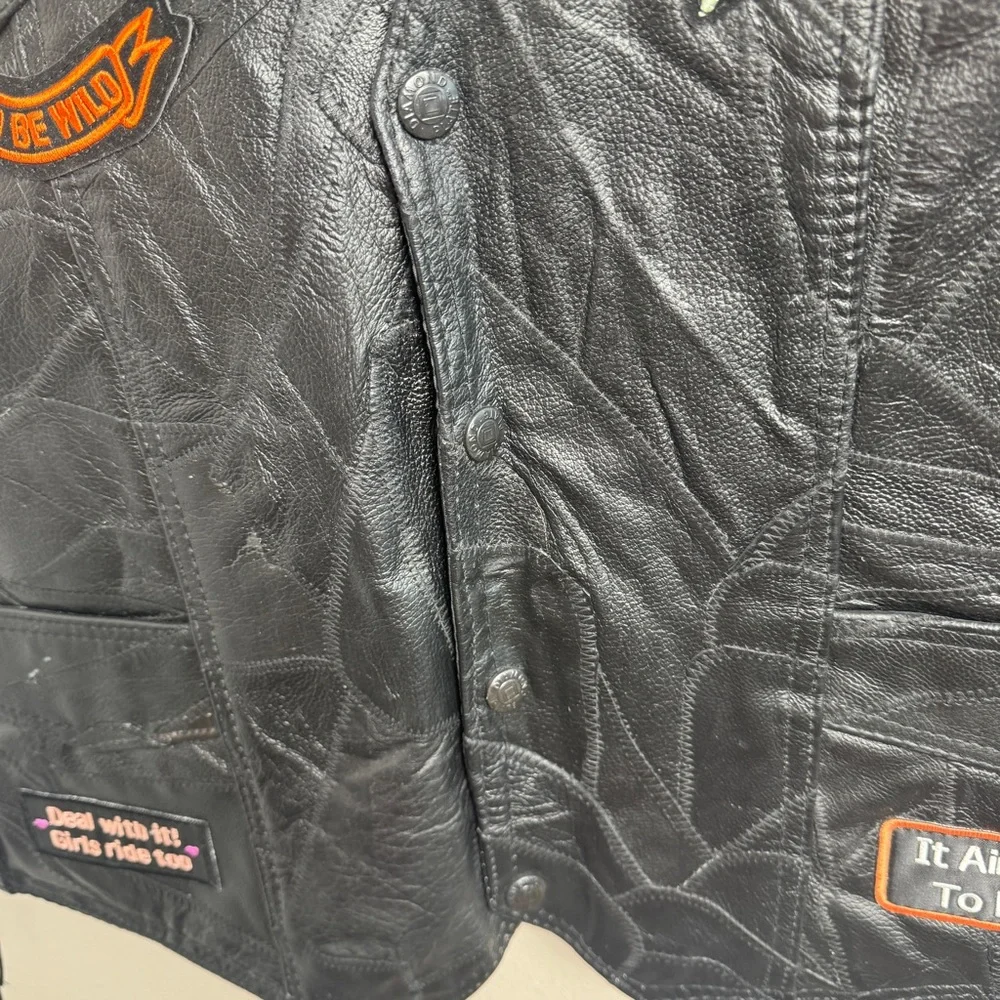 Diamond Plate Buffalo Leather Black Biker Vest with Patches Embroidered Mens XL‎